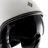 Visierino parasole per casco EL'METTIN EL'FRESH, un accessorio leggero e resistente. Ideale per motociclisti. Di TUCANO URBANO.